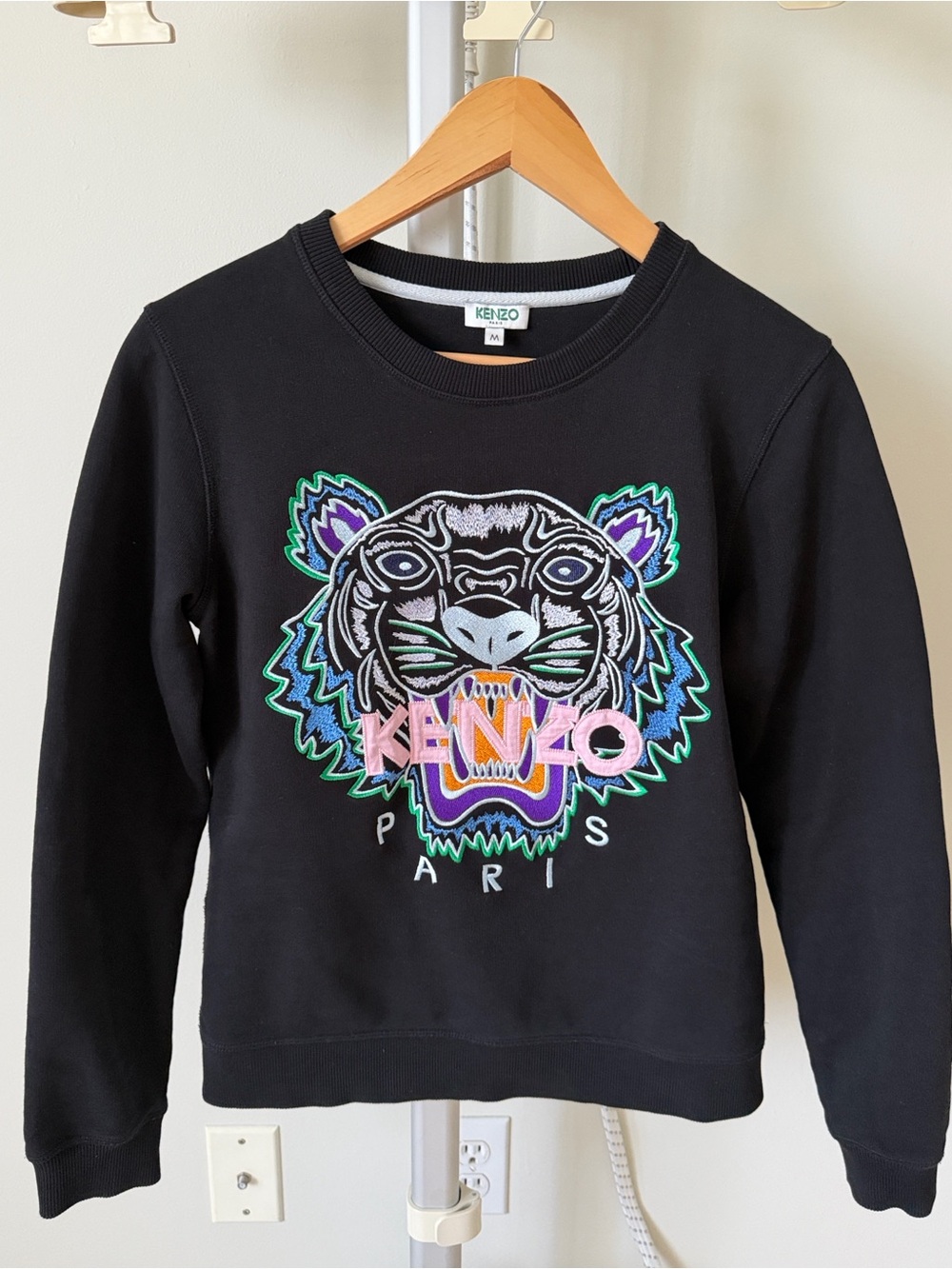 Kenzo Black Sweatshirt with Multicolor Embroidered Tiger, sze M